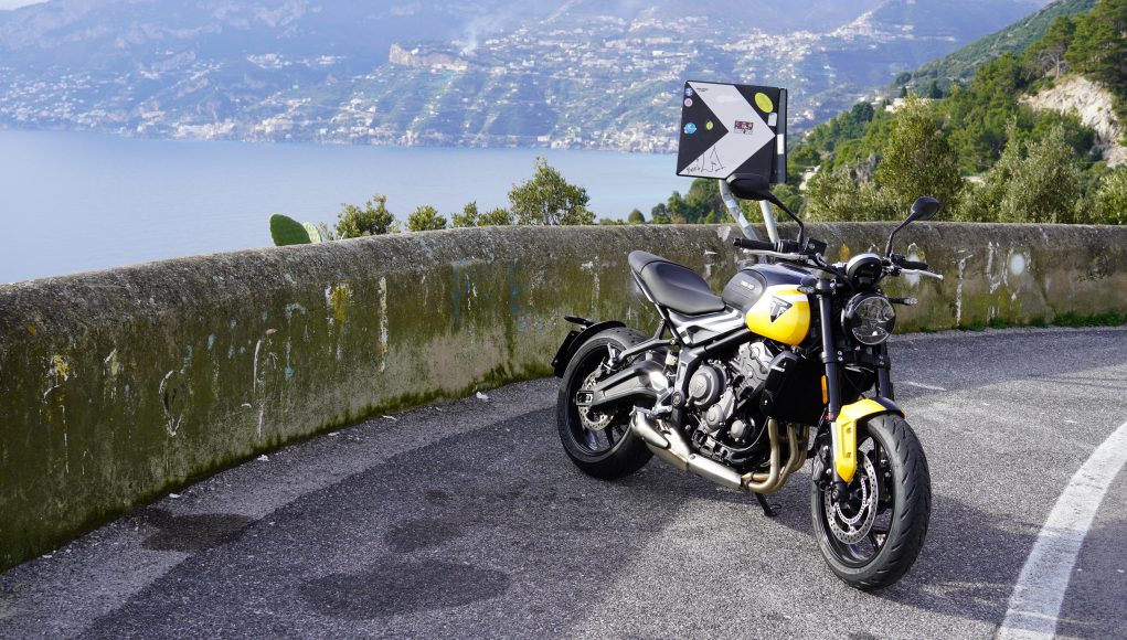 CON TRIUMPH SALERNO PER PROVARE LA TRIDENT 660